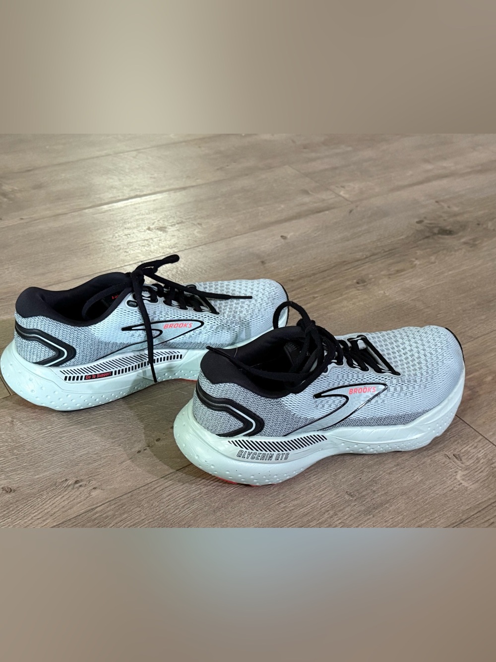 Excellent used condition Brooks Light Mint Glycerine GTS 21 - Picture 2 of 8